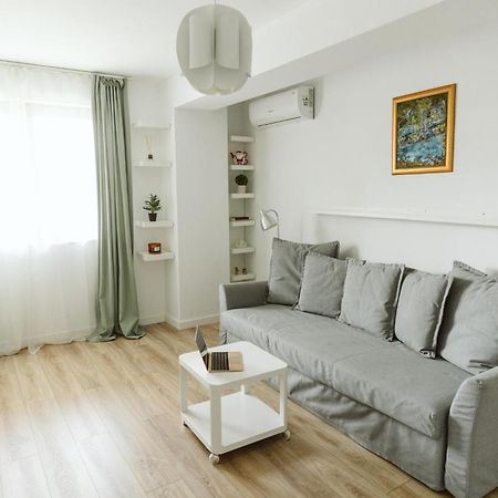 Pure Apartment Bucharest Exterior photo