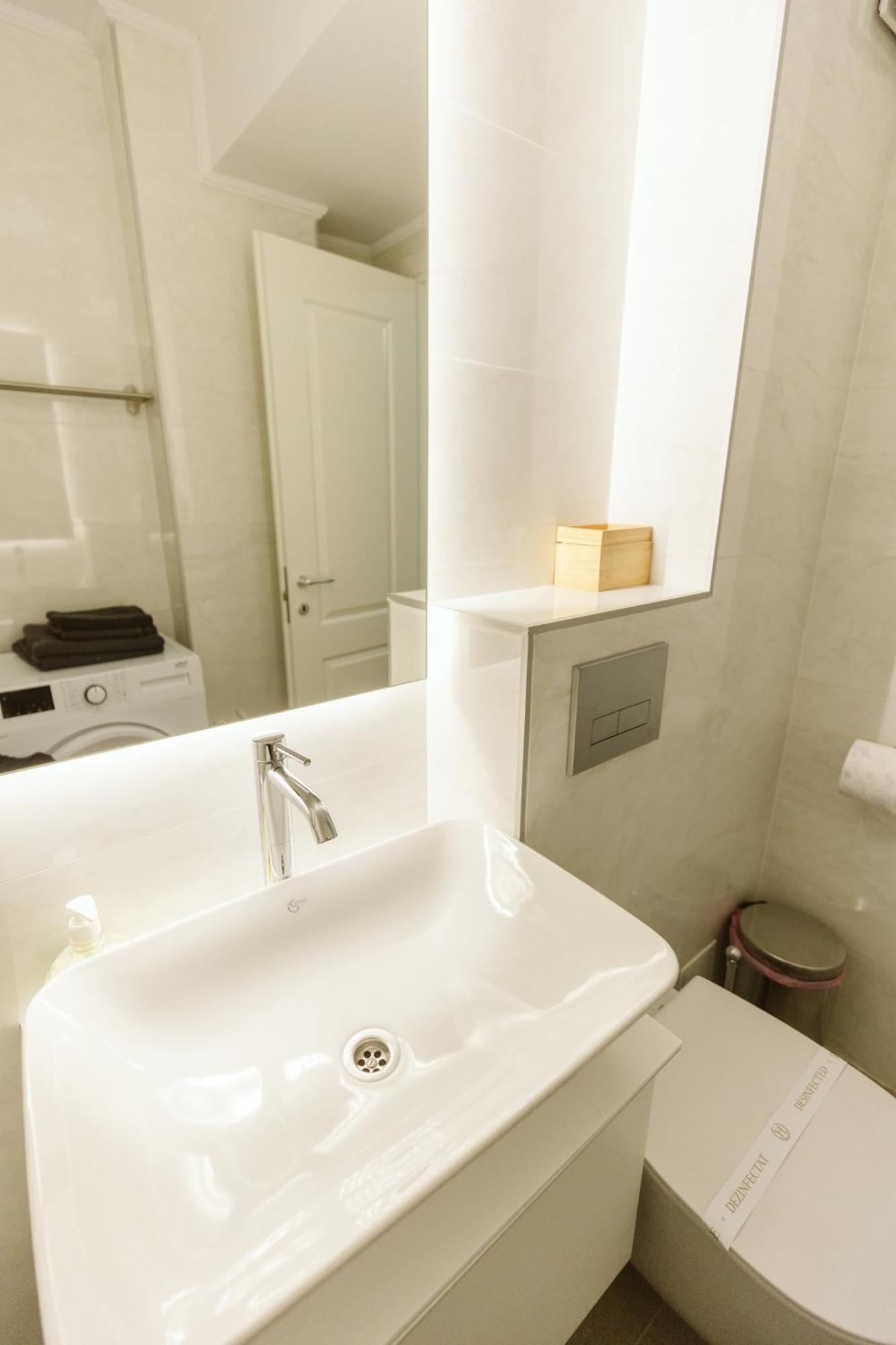 Pure Apartment Bucharest Exterior photo