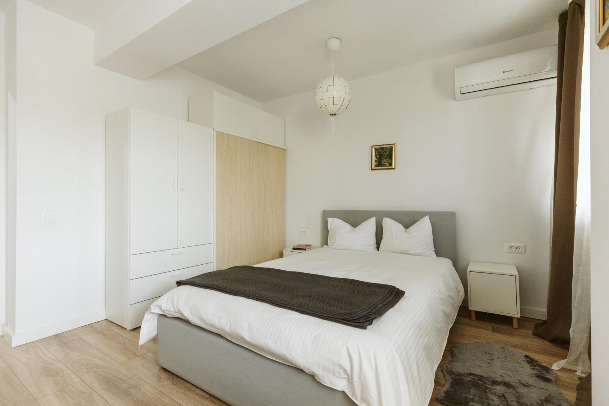 Pure Apartment Bucharest Exterior photo